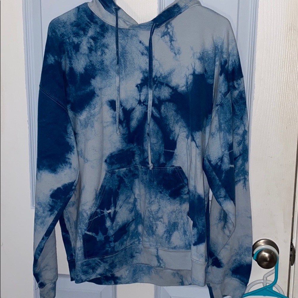 blue tye dye hooodie